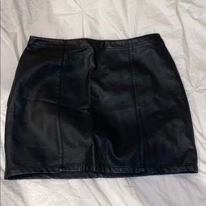 Forever 21 leather skirt NEVER WORN
